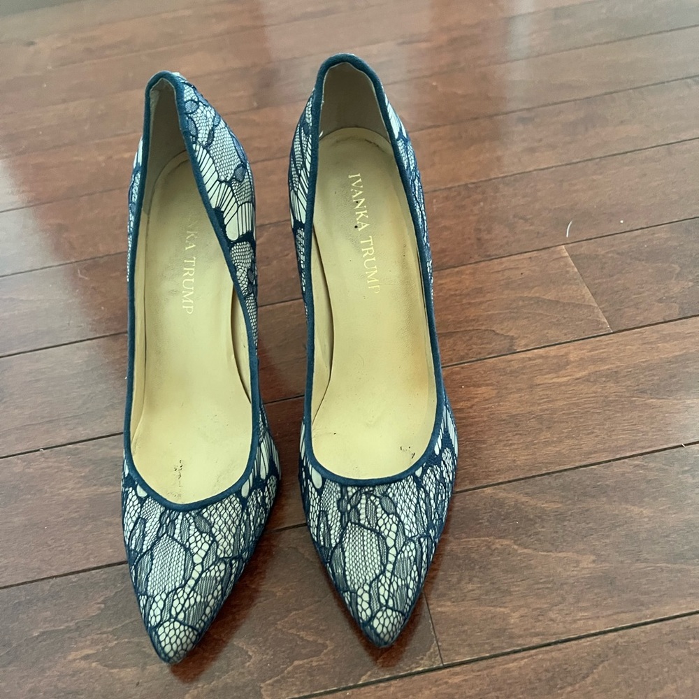 Lace heels - Picture 2 of 4